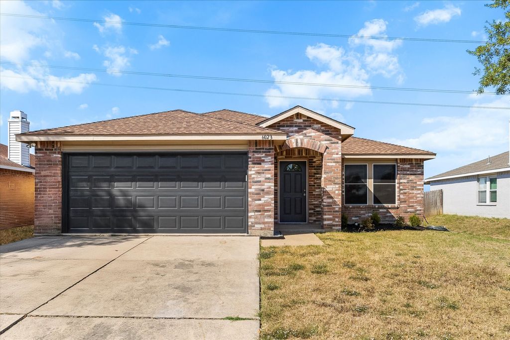 6023 Guilia Drive, Grand Prairie, TX 75052