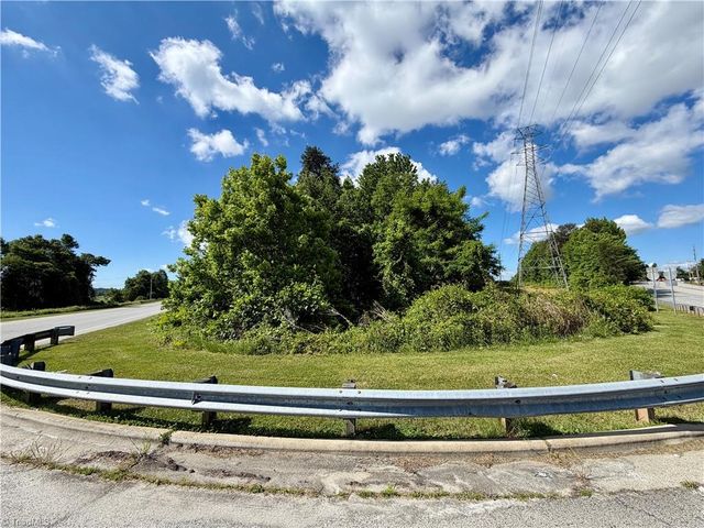 2320 E Green Drive, High Point, NC 27260