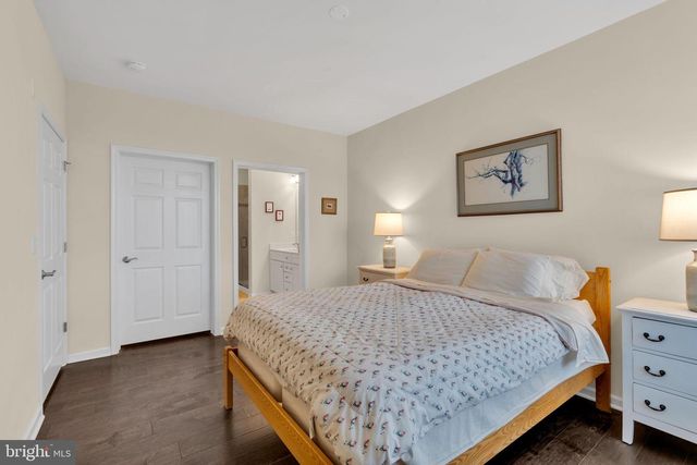 1044 HALIFAX PL, Hamilton, NJ 08619