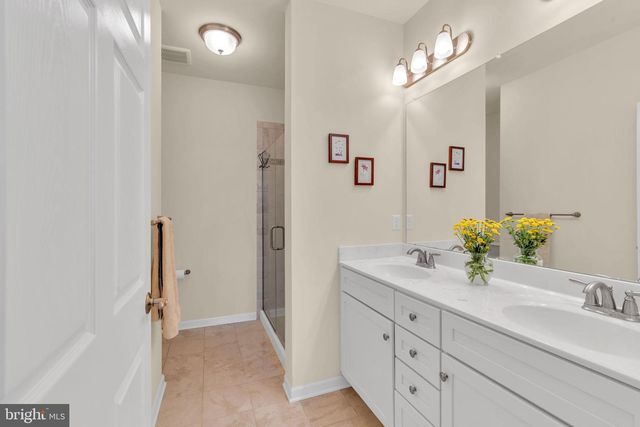 1044 HALIFAX PL, Hamilton, NJ 08619