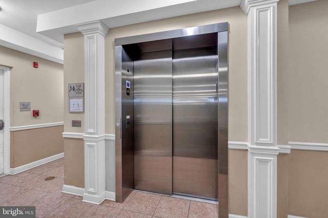 1044 HALIFAX PL, Hamilton, NJ 08619