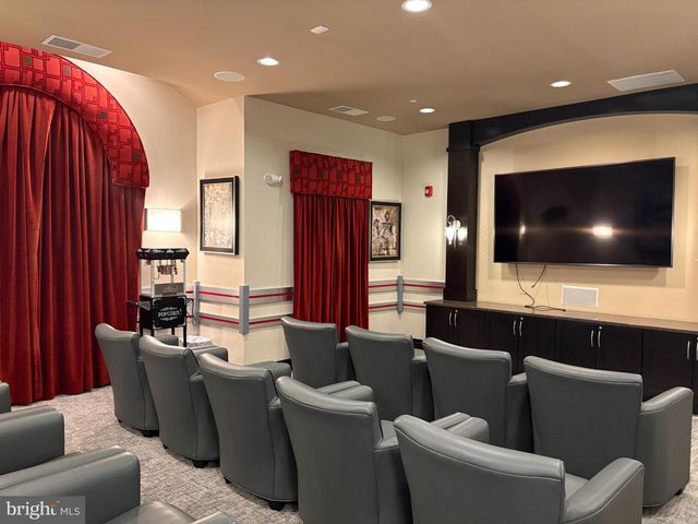 1044 HALIFAX PL, Hamilton, NJ 08619