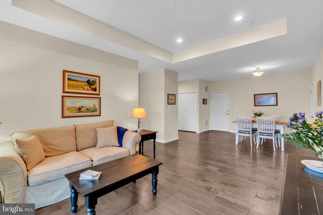 1044 HALIFAX PL, Hamilton, NJ 08619