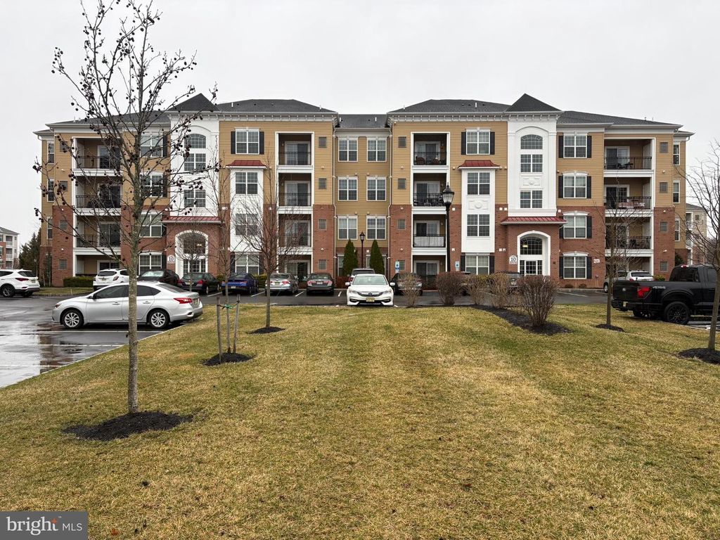 1044 HALIFAX PL, Hamilton, NJ 08619