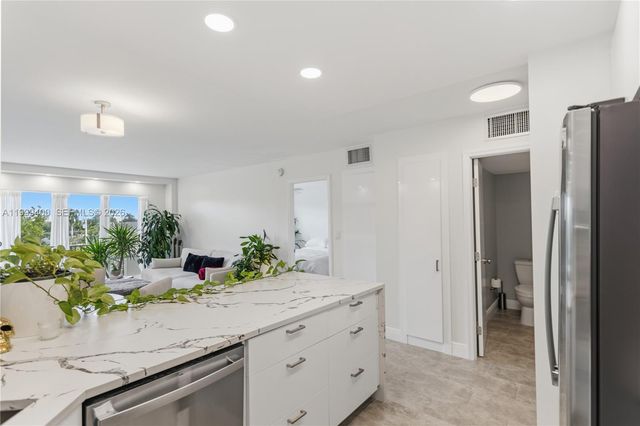 340 Sunset Dr 407, Fort Lauderdale, FL 33301