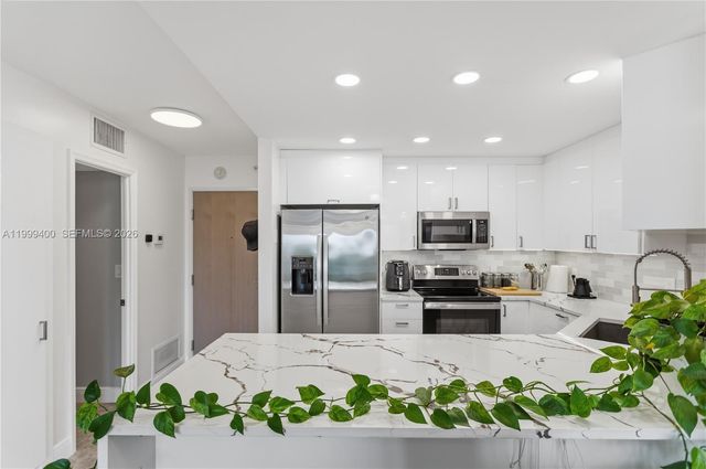 340 Sunset Dr 407, Fort Lauderdale, FL 33301