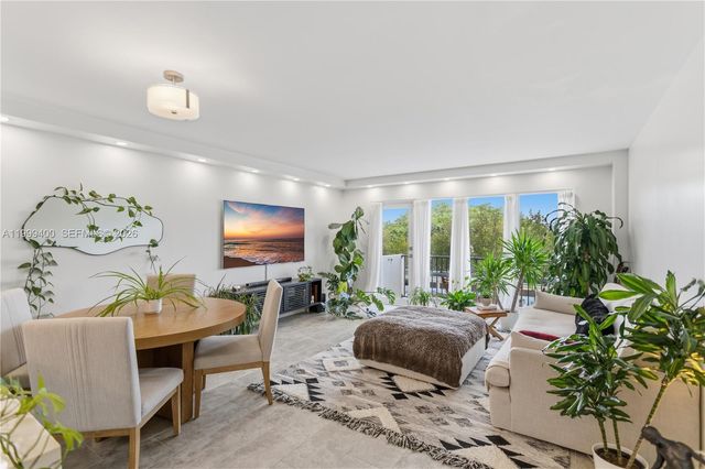 340 Sunset Dr 407, Fort Lauderdale, FL 33301