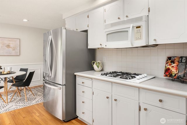 6045 129th Avenue SE, Bellevue, WA 98006