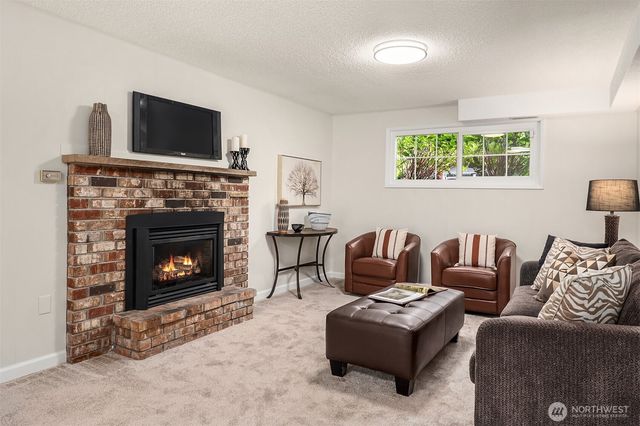 6045 129th Avenue SE, Bellevue, WA 98006