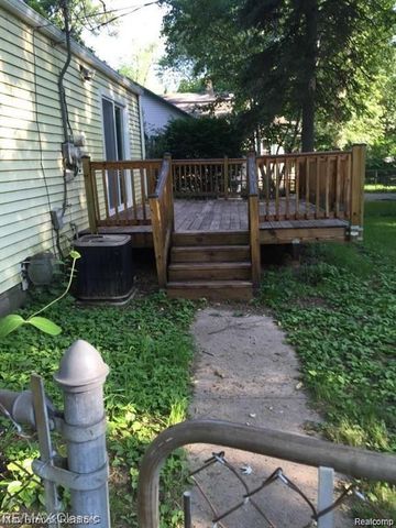 30753 Marshall Street, Southfield, MI 48076