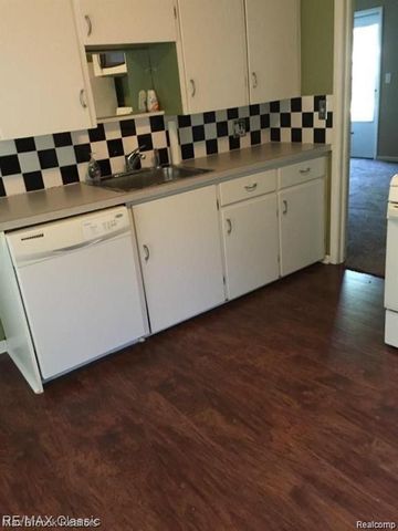 30753 Marshall Street, Southfield, MI 48076