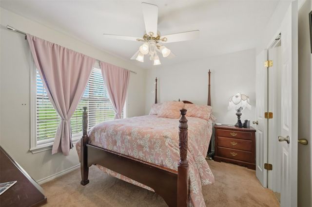 1152 Mcnutt Road, Franklin, TX 77856