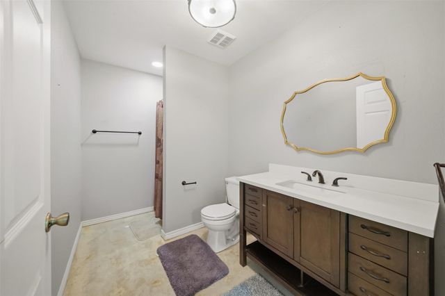 1152 Mcnutt Road, Franklin, TX 77856