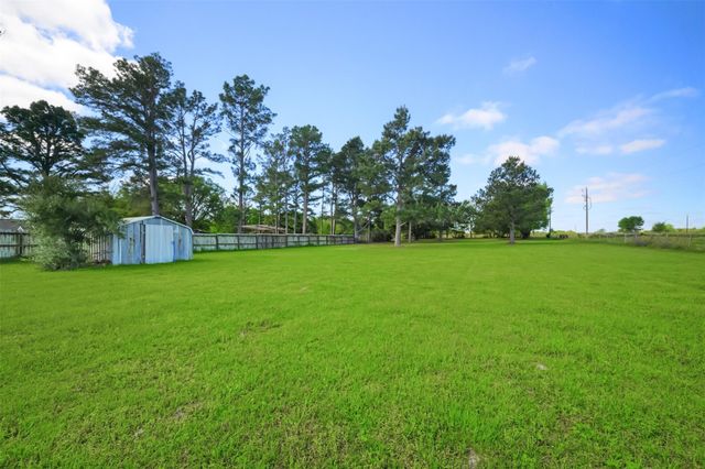 1152 Mcnutt Road, Franklin, TX 77856