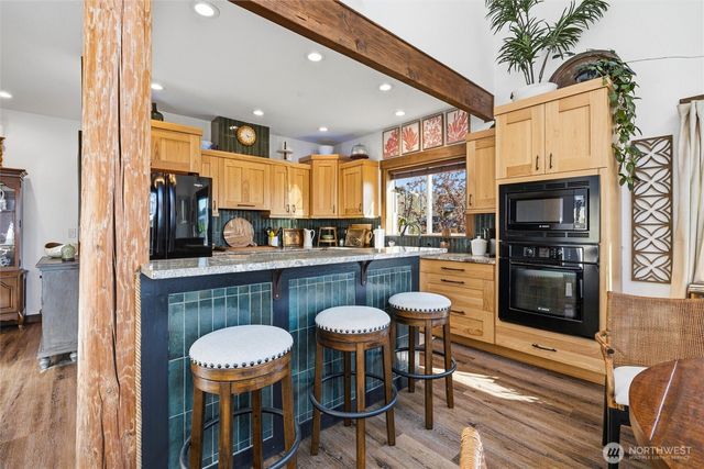 3224 Sunset Way, Bellingham, WA 98226