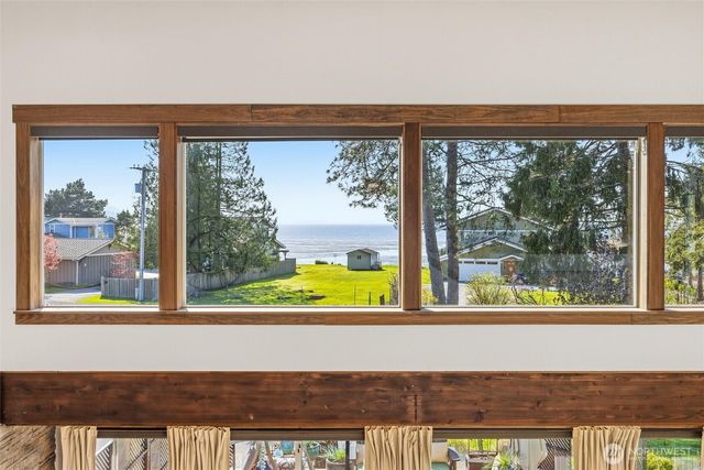 3224 Sunset Way, Bellingham, WA 98226