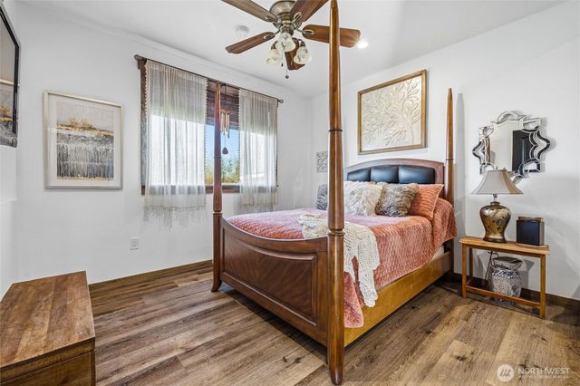 3224 Sunset Way, Bellingham, WA 98226