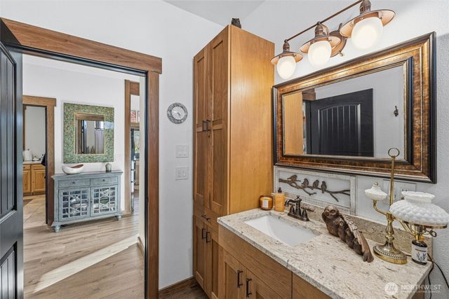 3224 Sunset Way, Bellingham, WA 98226