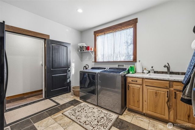 3224 Sunset Way, Bellingham, WA 98226