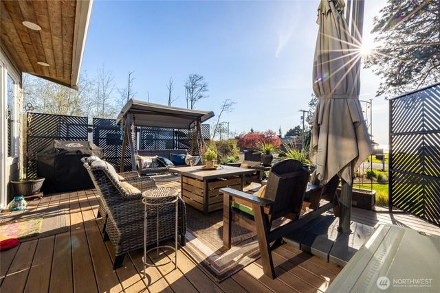 3224 Sunset Way, Bellingham, WA 98226