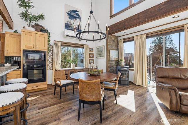 3224 Sunset Way, Bellingham, WA 98226