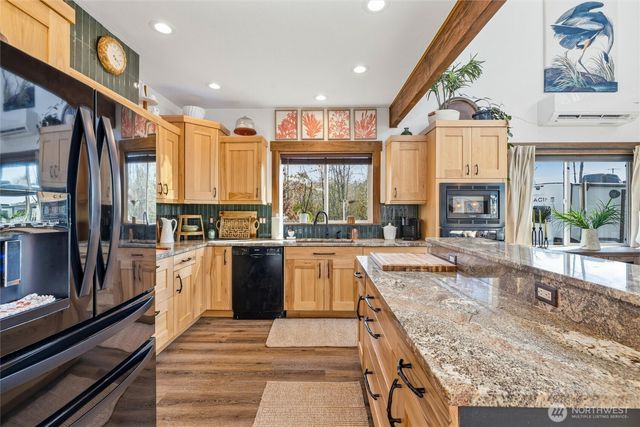 3224 Sunset Way, Bellingham, WA 98226