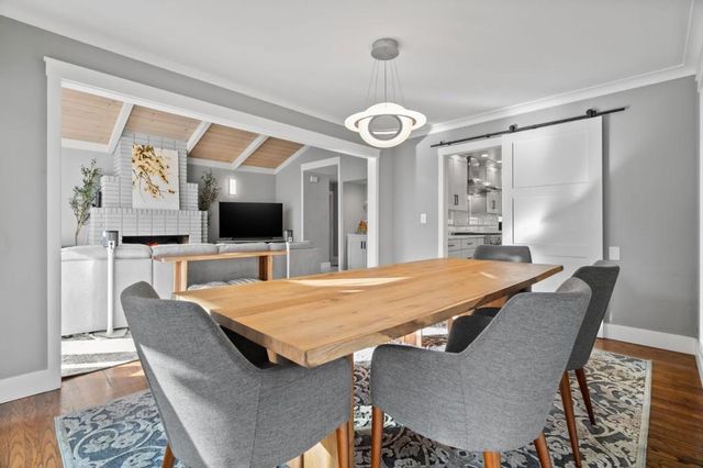 878 Miranda Green Street, Palo Alto, CA 94306