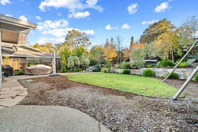 878 Miranda Green Street, Palo Alto, CA 94306