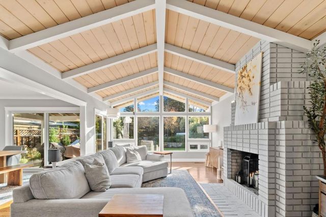 878 Miranda Green Street, Palo Alto, CA 94306