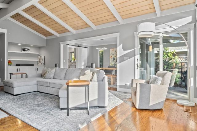 878 Miranda Green Street, Palo Alto, CA 94306