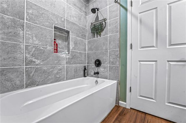 233 W 5th Street, Adrian, MO 64720