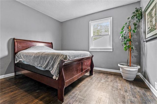 233 W 5th Street, Adrian, MO 64720