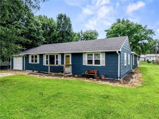 233 W 5th Street, Adrian, MO 64720
