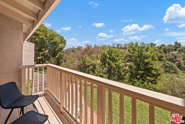 2632 Claray Drive, Los Angeles, CA 90077
