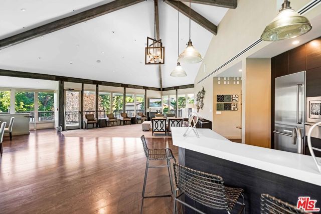 2632 Claray Drive, Los Angeles, CA 90077