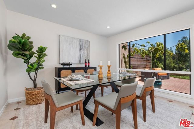 2632 Claray Drive, Los Angeles, CA 90077