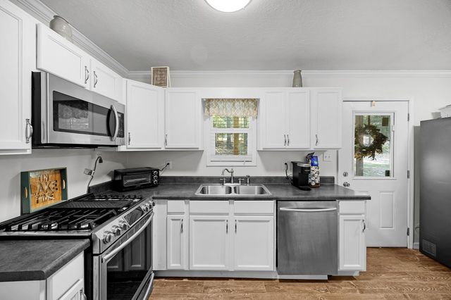 44 G & S Rock Ranch Rd, Camden, TN 38320