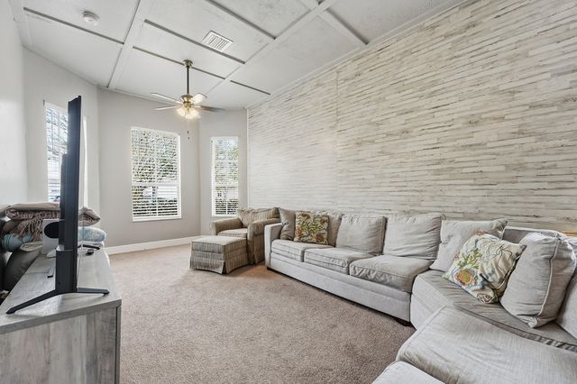 6117 Spring Lake Terrace, Fort Pierce, FL 34951