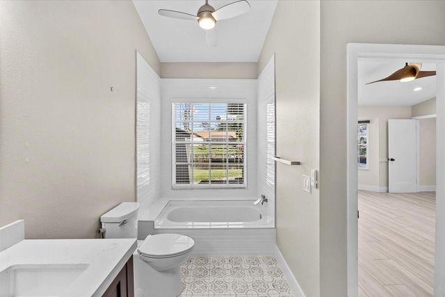 160 NE Twylite Terrace, Port St. Lucie, FL 34983