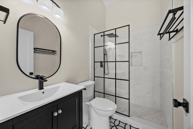 160 NE Twylite Terrace, Port St. Lucie, FL 34983