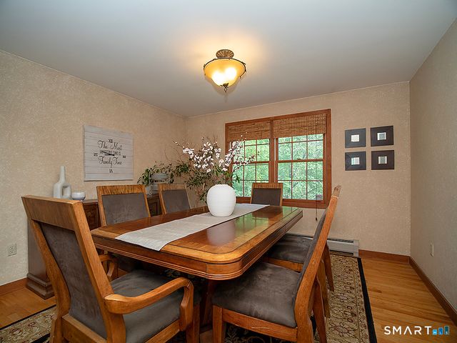 89 Handy Road, Hamden, CT 06518