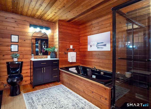 89 Handy Road, Hamden, CT 06518