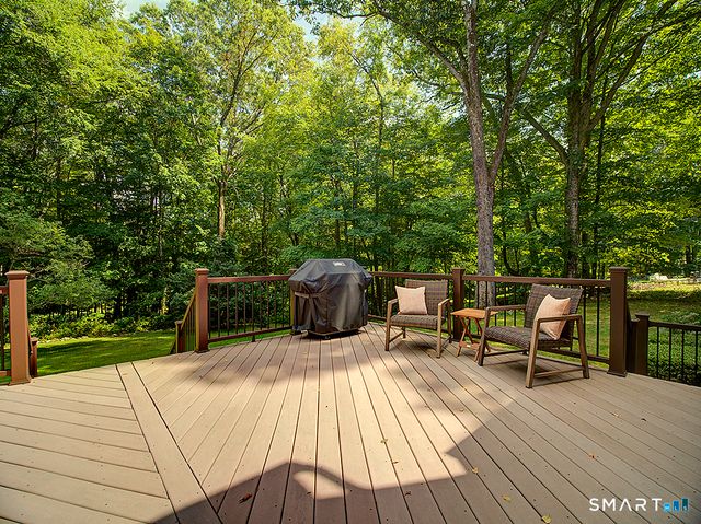 89 Handy Road, Hamden, CT 06518