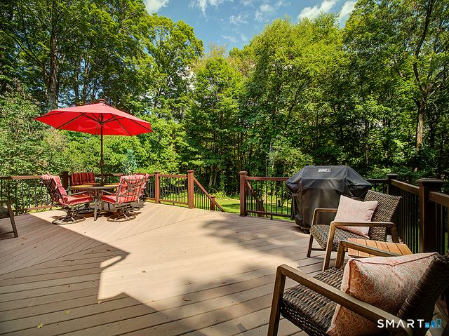 89 Handy Road, Hamden, CT 06518