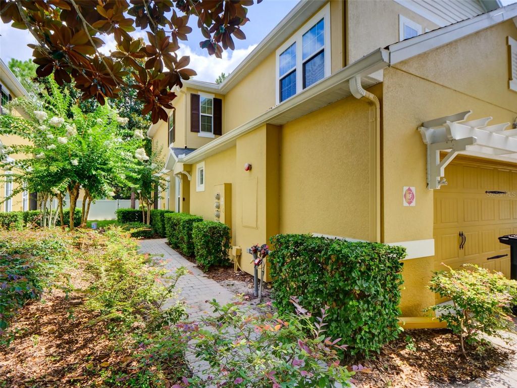 Image 3 of property listing at 8218 MYSTIC VIEW WAY 2801, Windermere, FL 34786
