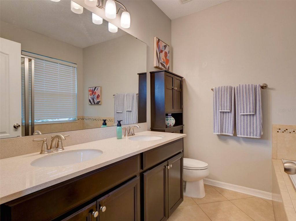 Image 28 of property listing at 8218 MYSTIC VIEW WAY 2801, Windermere, FL 34786
