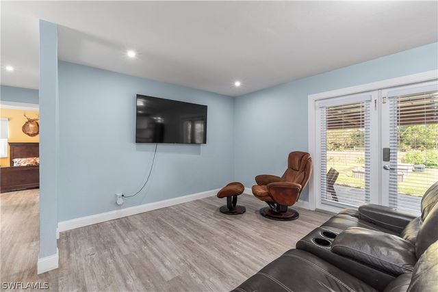 2210 20th AVE NE, Naples, FL 34120