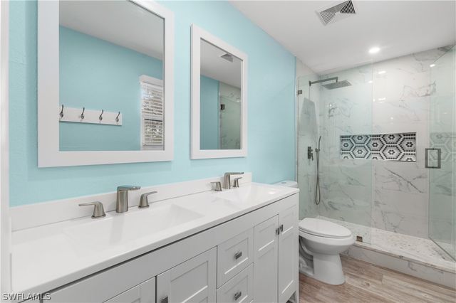 2210 20th AVE NE, Naples, FL 34120