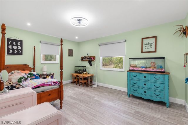 2210 20th AVE NE, Naples, FL 34120