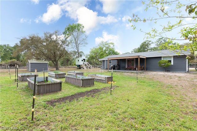 2210 20th AVE NE, Naples, FL 34120